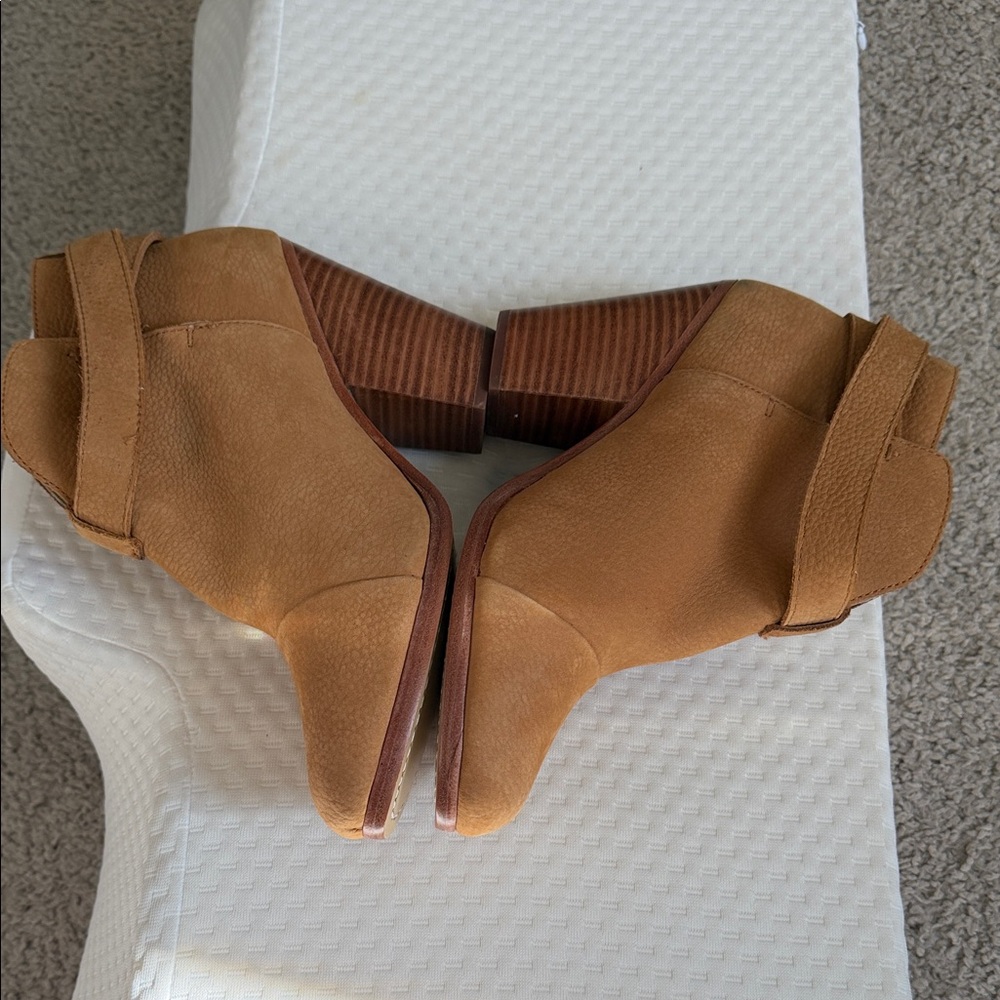 Rag & Bone Camel Ankle Booties - Picture 3 of 12
